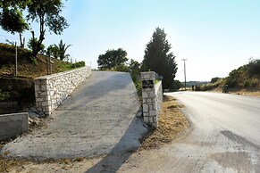 Emerald Private Villa in Kalavarda Rhodes