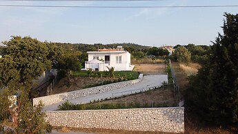 Emerald Private Villa in Kalavarda Rhodes