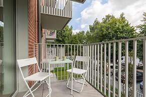 Green Port Apartament by Renters