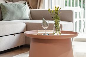 Green Port Apartament by Renters