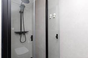 Green Port Apartament by Renters