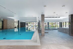 Green Port Apartament by Renters