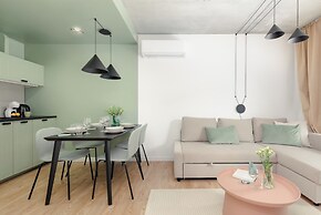 Green Port Apartament by Renters