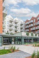 Green Port Apartament by Renters