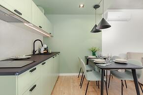 Green Port Apartament by Renters