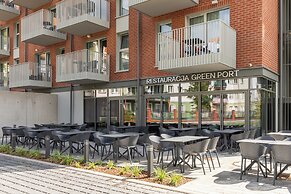 Green Port Apartament by Renters