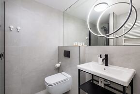 Green Port Apartament by Renters