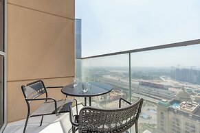 Whitesage - Cityscape Haven with Balcony Bliss in Habtoor City