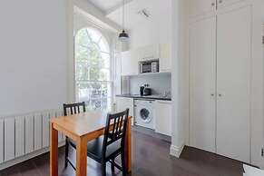 Incredibly Located Studio Flat - Camden Town