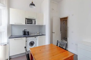 Incredibly Located Studio Flat - Camden Town