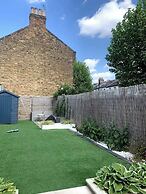 Spacious 3BD House W/private Garden - Wimbledon