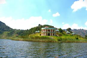 Nyamunyonyi Tourism Resort-Lake Bunyonyi