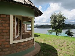 Nyamunyonyi Lake Resort