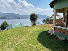 Nyamunyonyi Lake Resort