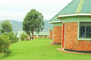 Nyamunyonyi Lake Resort