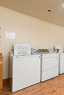 3BedroomApt Pool CampFire PlayArea