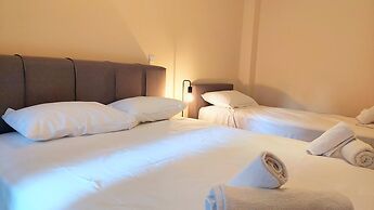 Grand Apartment in Acropolis Museum