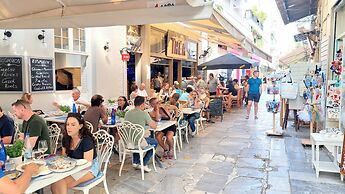 Cozy Apartment in Plaka
