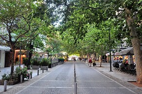 Big Apartment in Acropolis Museum