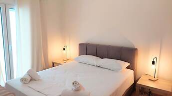 Big Apartment in Acropolis Museum