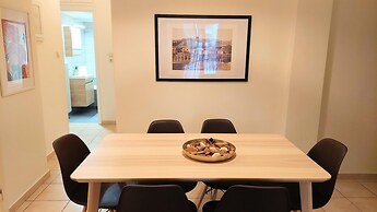 Big Apartment in Acropolis Museum