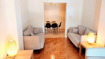 Big Apartment in Acropolis Museum