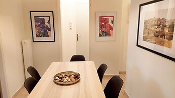 Big Apartment in Acropolis Museum