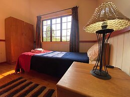 Buhleni Farm & Chalets
