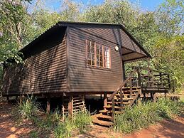 Buhleni Farm & Chalets