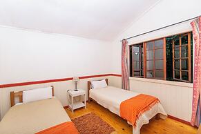 Buhleni Farm & Chalets