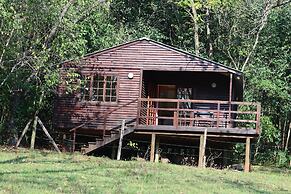 Buhleni Farm & Chalets