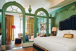 The Fifth Avenue Hotel