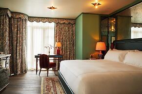 The Fifth Avenue Hotel