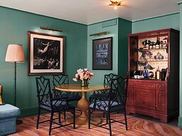 The Fifth Avenue Hotel