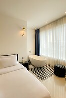 A IN HOTEL RIVERSIDE