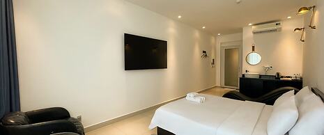 A IN HOTEL RIVERSIDE