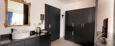 A IN HOTEL RIVERSIDE