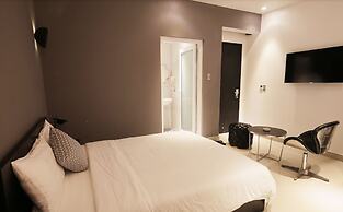 A IN HOTEL RIVERSIDE