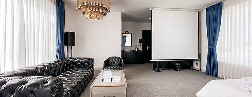 A IN HOTEL RIVERSIDE