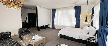 A IN HOTEL RIVERSIDE