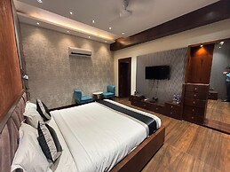 KS Square Hotel and Banquets