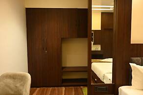 KS Square Hotel and Banquets