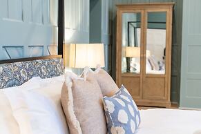 Old Abbey House Hotel