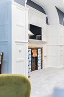 Old Abbey House Hotel