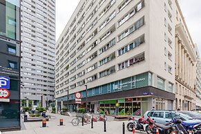 Apartament With AC Moniuszki by Renters