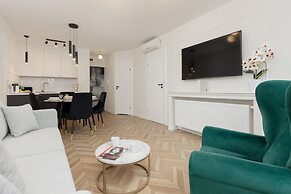 Apartament With AC Moniuszki by Renters