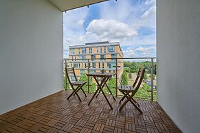 Lwowska by the Lake by Renters Prestige