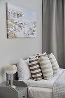 Lwowska by the Lake by Renters Prestige