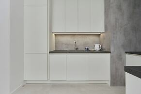 Lwowska by the Lake by Renters Prestige