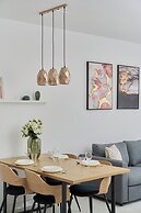 Lwowska by the Lake by Renters Prestige